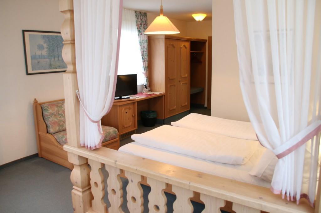 Landgasthof Hotel Bechtel Zella Kültér fotó